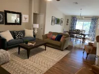 Bluedoor House Comfy Home close to NB, SA, & RAFB