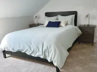 4Bdrm 2 Bath Gem Prime Location, Cozy & Convenient