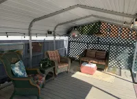 Enchanted Mermaid Cottage~Fire pit~Great backyard