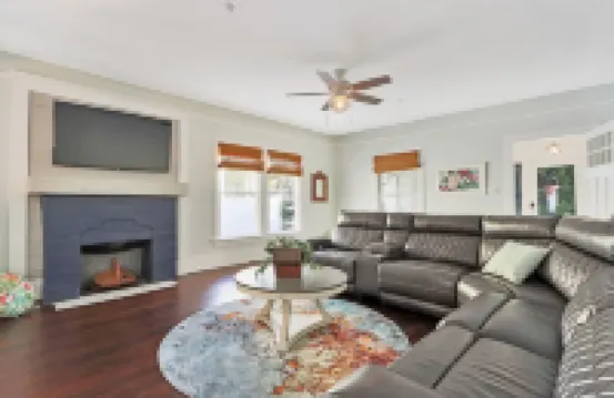 Private, charming home in downtown Stuart