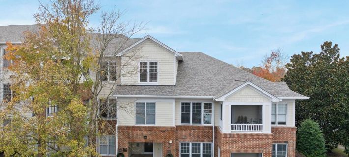 Beautifully Updated Penthouse Condo in West Cary Hotels in Cary