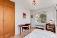 Charming Mid-Century Modern Eco-Friendly Home