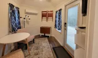 Trillium Tiny Home with Hottub - Pet Friendly