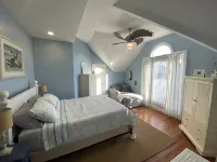 4 Bedroom, 4 Bath Raised Beach House 3 Blocks From the Beach! Golf Cart Included Hotels in Pawleys Island