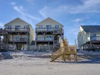 Dream Getaway a Gorgeous Private Oceanfront with Hot Tub Sleeps 12