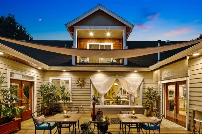 The Grayson B&B Experience the Garden-to-Table Meals Hotels near Seattle Premium Outlets