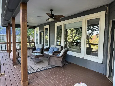 5-Bedrooms on the water! 2 Kitchens, Hot Tub, and Theatre!