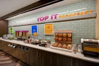 Tru by Hilton Pigeon Forge - breakfast