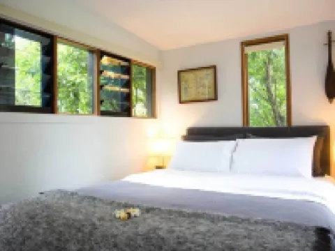 Perched on the bank of Broughton Mill Creek & only 500 meters from Berry centre โรงแรมในBerry