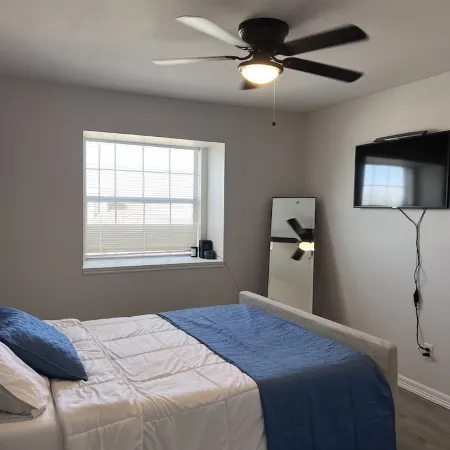 North side 3 bedrooms 2 bath