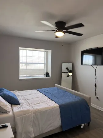 North side 3 bedrooms 2 bath