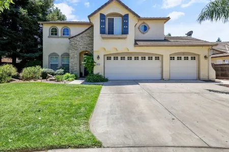 Large Family home near Sequoia National Park