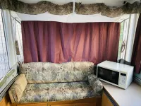 Portable Travel Popup Camper Pet Friendly AC/Heat