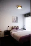 Beautiful apartment on the Seine at Vernon Giverny 1 bedroom + 1 bedroom cabin Hotels in Vernon