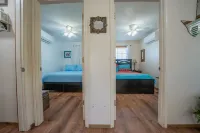 Private River Haus Directly on the Tube Chute!