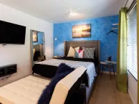 New Condo with Heated Pool Laundry & More Hotels in Oakland Park