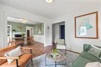 New England Charm, Portland - Parking included