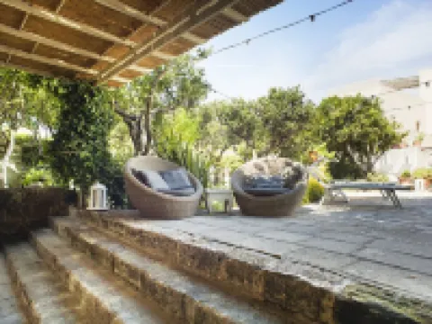 Discover "Locanda Fiori di Zagara", an 18th-century historical residence in Diso Hotels in Diso