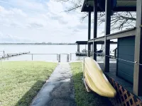 Newly Renovated Lakefront w/ Private Dock, Game Room, Kayak, Paddle Boat - 3성급