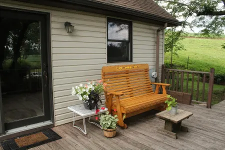 Peaceful, country setting on Fountain Hill Farm