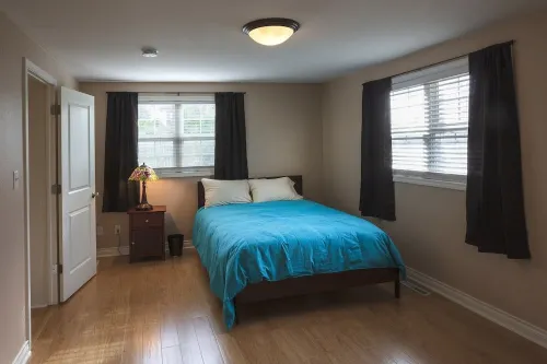 Downtown Boulder Oasis. 3 Blocks from Pearl St Mall. 4 bedrooms and 2 full baths