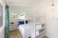 free parking - walk to Honl beach & Downtown Kona