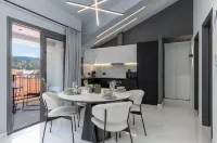 Deluxe 2Br Suite with Sea Views to Argostoli Bay