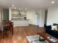 Central 3 Bed home with pool, EV Charger and unlimited free Wi-Fi