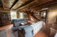 1800’s Historical Log Cabin near I-75 Interstate