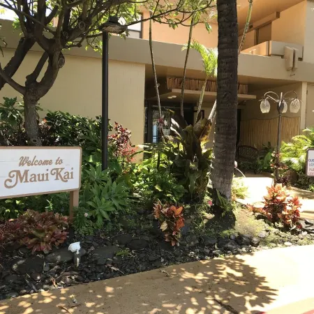Relax and Enjoy Spectacular Oceanfront Views!