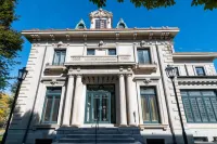 11 Bedroom 33 beds Woolworth Mansion in Scranton