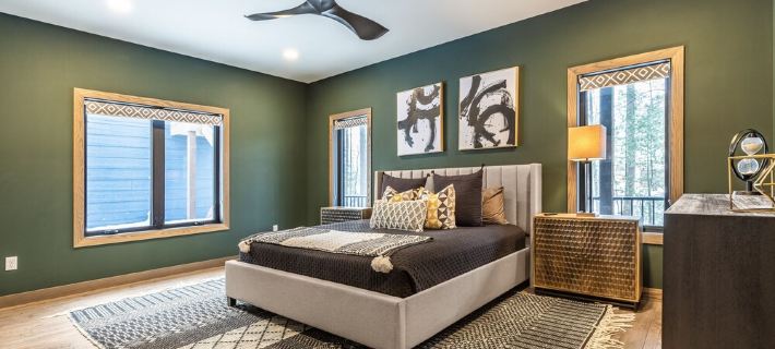 Sandalwood Retreat on Round Lake - Enjoy our screened porch & gorgeous sunsets ￼ Hotels in Sawyer County