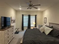 Sunny Niceville! Very Nice, 3/2.5 Townhome .04 Mile from Water! Hotels in Niceville