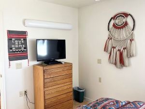Cozy, Comfortable, Quiet, Private Apartment