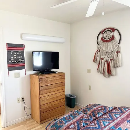 Cozy, Comfortable, Quiet, Private Apartment