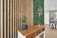 Modern 2Br Townhome  King Beds Near Mall GA Hotels in Buford