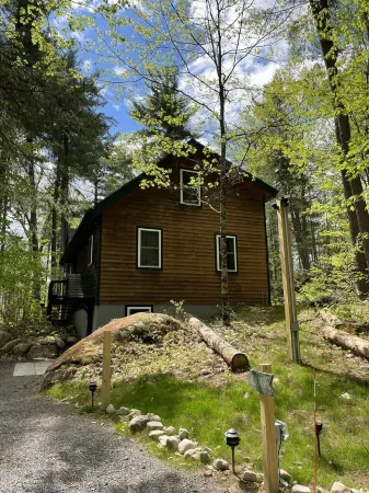 High Peaks Hideaway - minutes from Whiteface Mt!