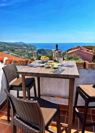 Quiet vacation home, sun terrace, sea view, 3km to the beach (008024-LT-0073)