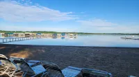 Updated Golf and Ski Condo Sleeps 5 by Shanty Creek, 5610 Shanty Creek Rd