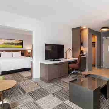 Hilton Garden Inn Davis Downtown Rooms