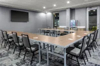 هوم 2 سويتس باي هيلتون ساليسبوري فنادق في ساليسبري