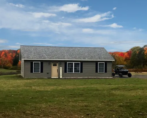 Newly constructed home on OHV Snowmobile ATV Trail System! Hotels in Greig