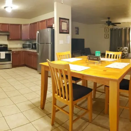 4 blocks from New Mexico Military Institute and Main Street
