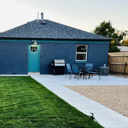 Modern Cottage near Hospital