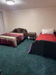 Quiet Country Home !! Close to Skiing resorts, shopping and more