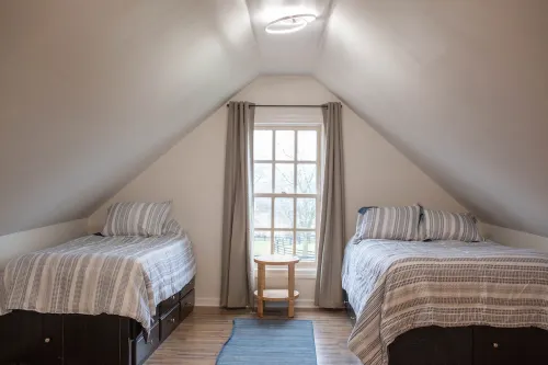 Beautiful, Relaxing Farm Retreat with amazing grounds