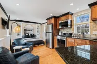 Cozy Loft for 2- Steps from Village of Pittsford
