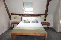 Large manor house for rent in Normandy, a stone's throw from Suisse Normande!
