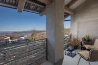 ROSTAGNI 1834: BEAUTIFUL APT IN VILLA WITH POOL IN THE BAROLO REGION