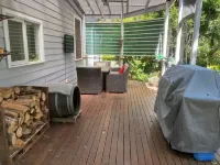 Historic Cottage 4 Riverside Dve. Pet friendly, flat fenced yard  on the River. - Wi-Fi